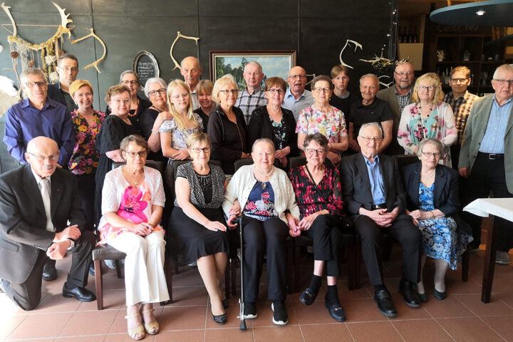 28 puraset serkkutapaaminen