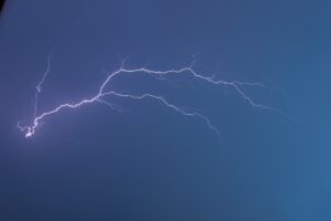 lightning-2222412_1920