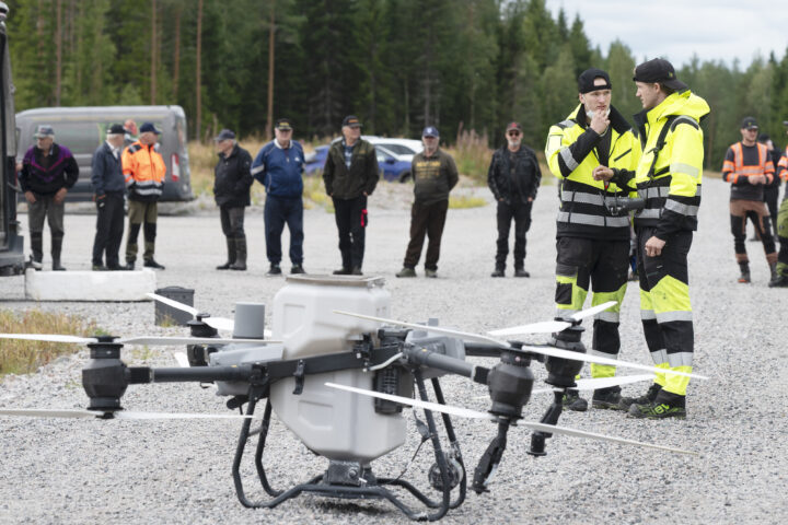 36 dronekansi