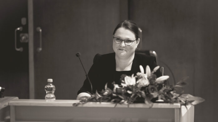 2 elinasaarela_väitös-mv30