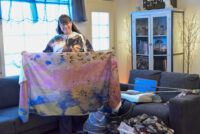 Marjo Paananen tilaa verkkokaupasta pääasiassa kustomoituja tuotteita.