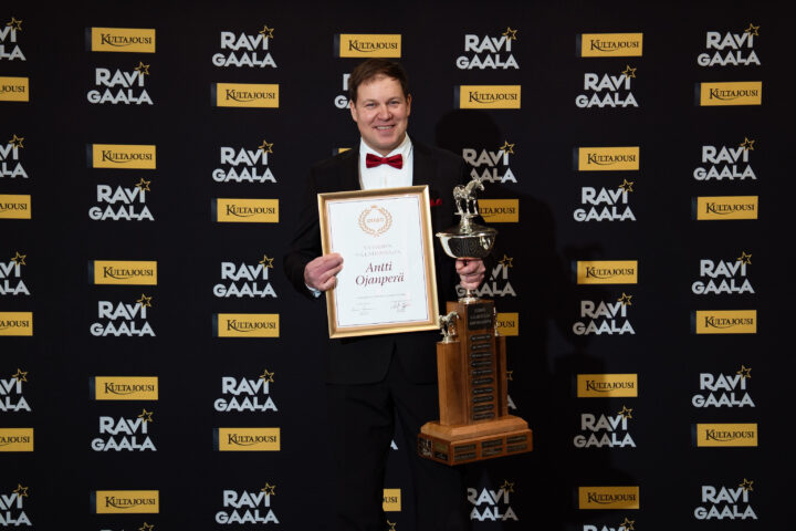 Antti Ojanperä on Vuoden valmentaja 2025.