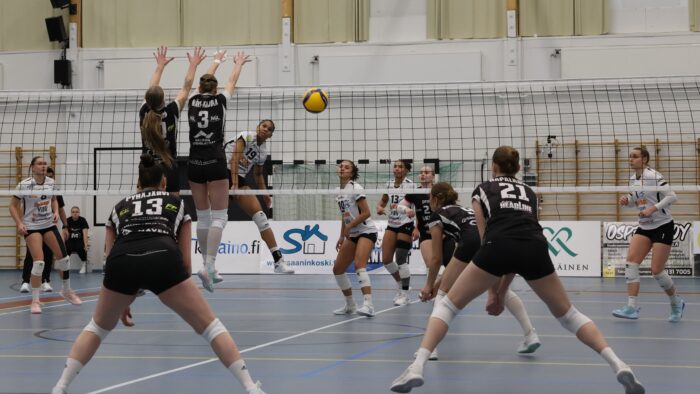 Liigaploki ja LP Viesti ottivat yhteen Pihtipudas-salissa 10.1.2026.