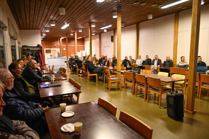 Pihtiputaan kunta järjesti Harjulinnassa Muurasjärven kyläillan.