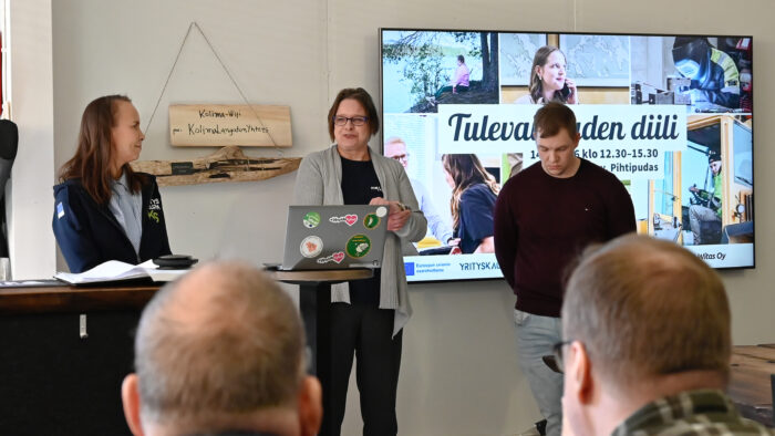 17 YrtyskaupaKS blur